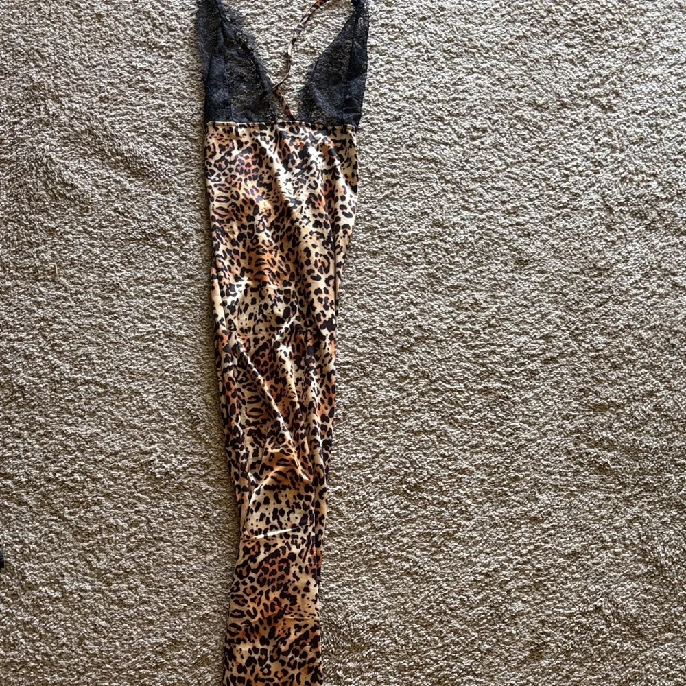 Source Unknown Leopard Print Maxi Dress with Black Lace - Picture 3 of 3